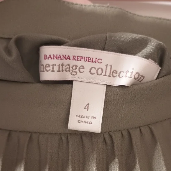 Banana Republic Green Midi A-Line Skirt - Picture 2 of 3